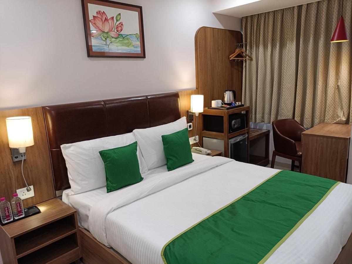 The Beacon Hotel Vadodara Ngoại thất bức ảnh