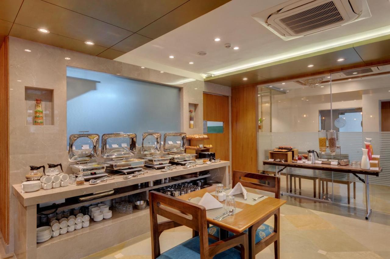 The Beacon Hotel Vadodara Ngoại thất bức ảnh